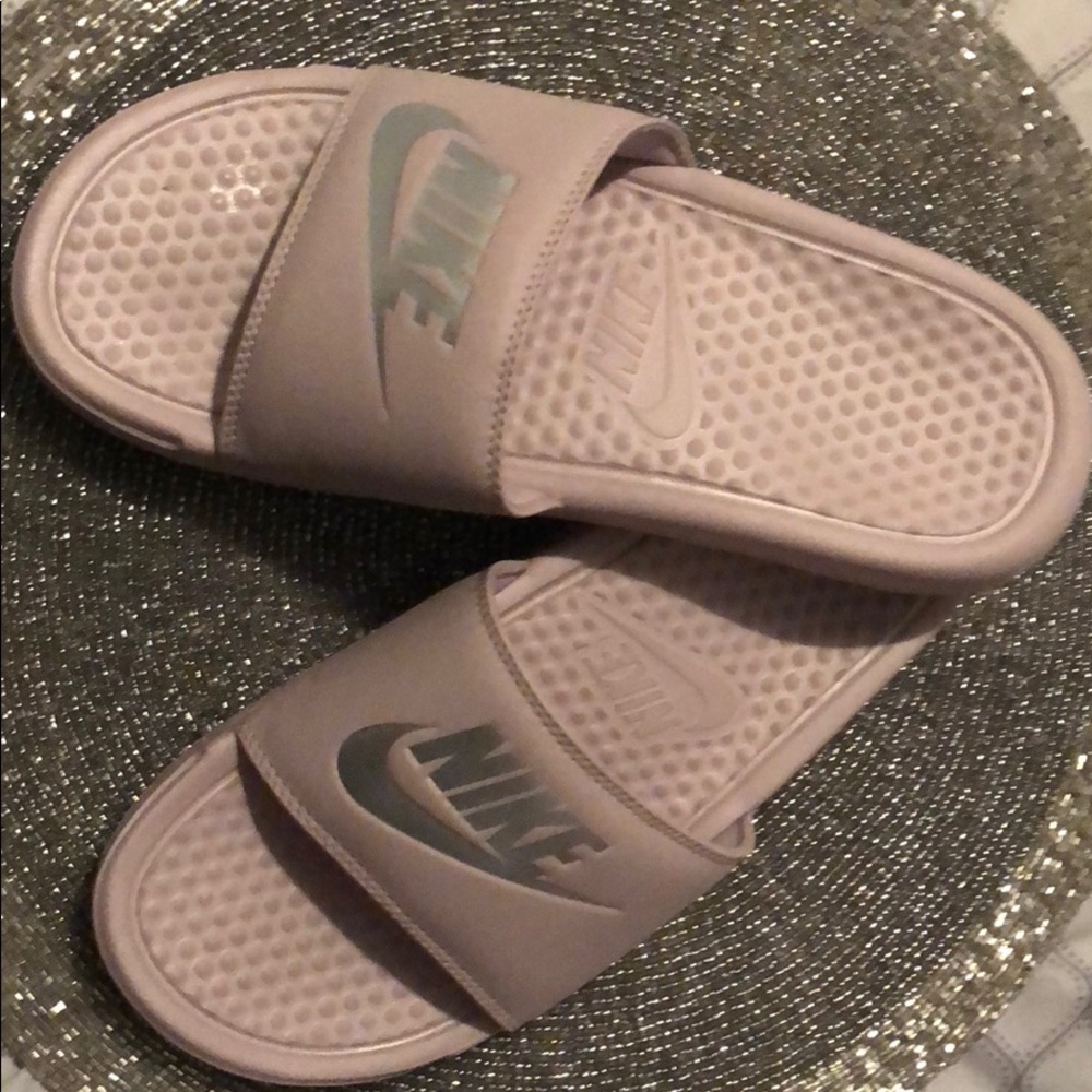 Nike slides